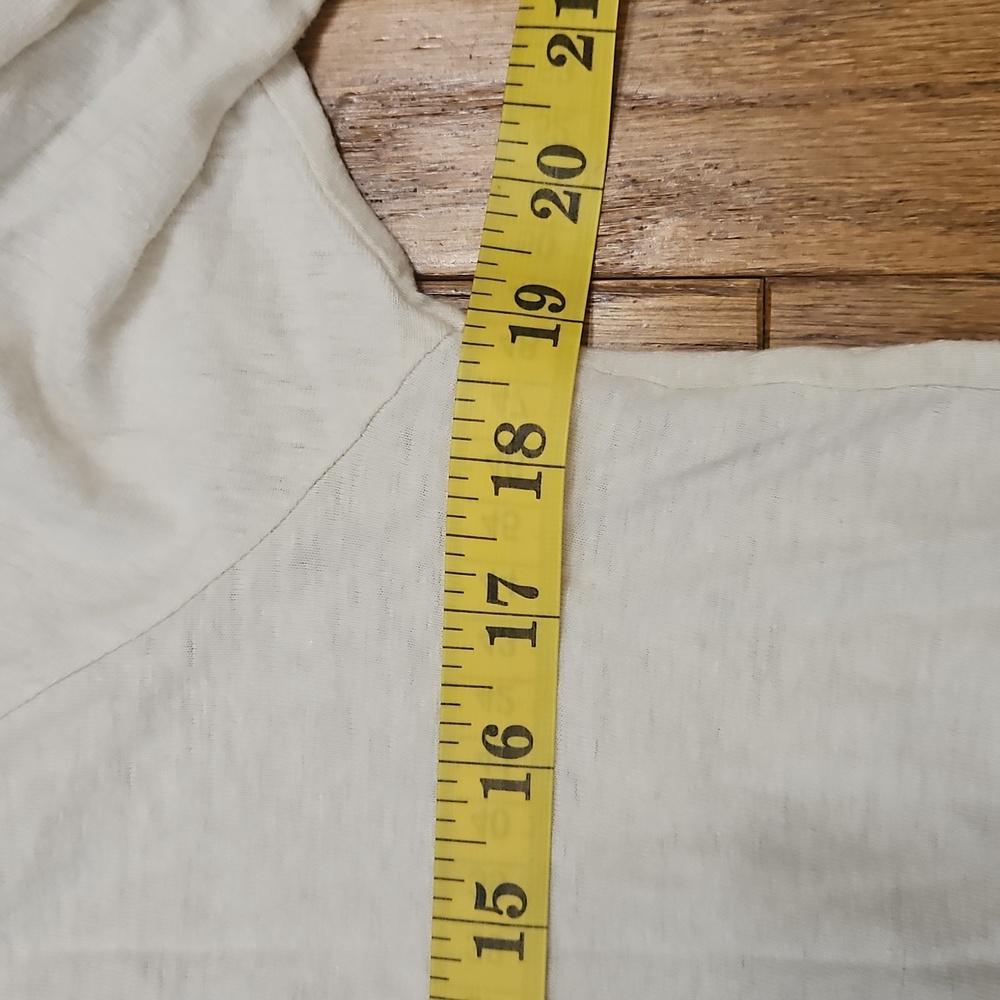 Chicos cream colored embroidered top in size M - Picture 6 of 6